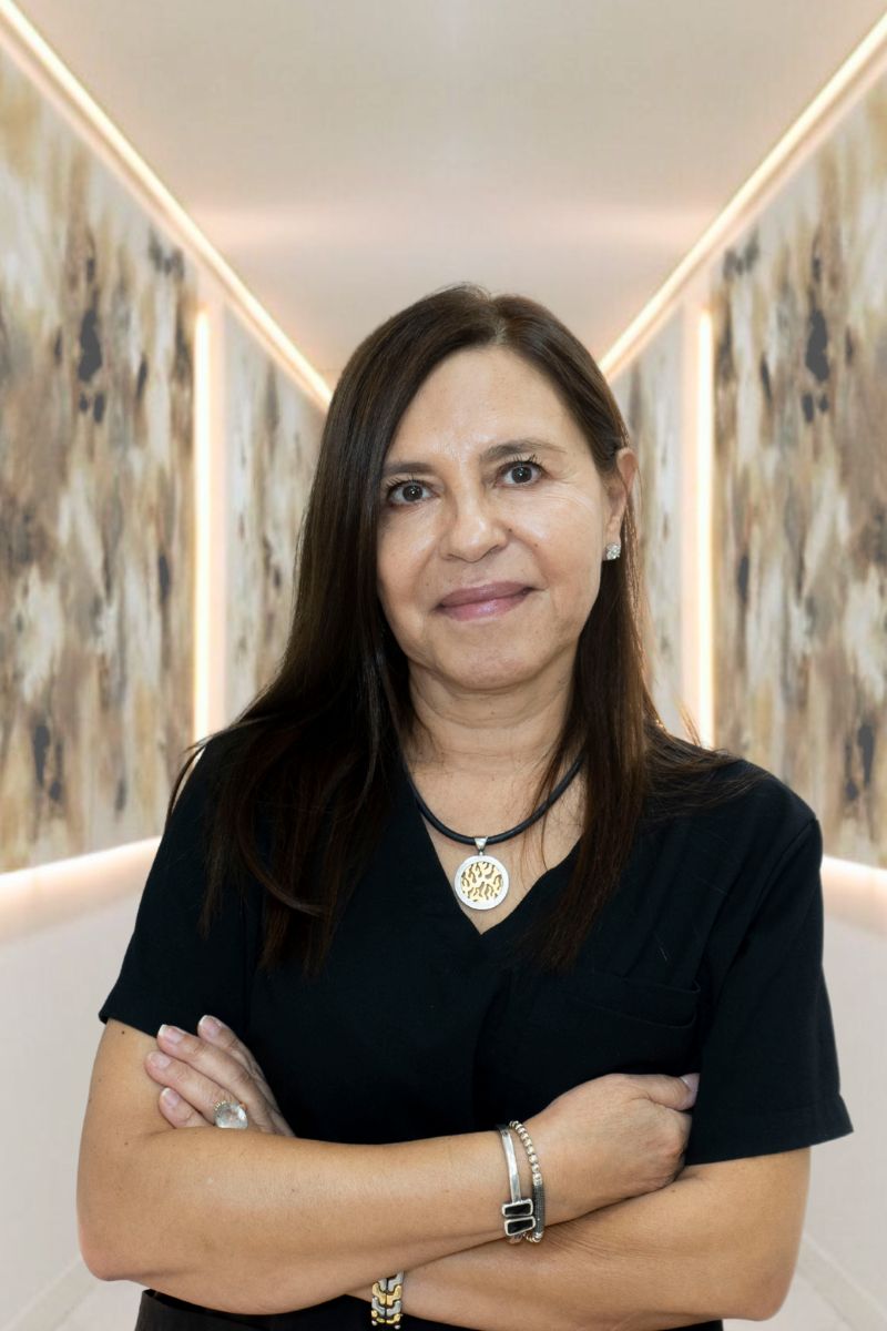 Dra Claudia Larrarte Clinica Capilar Velazquez